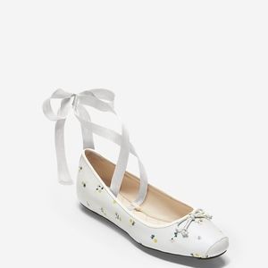 Cole haan Downtown Ballet White Floral Print US 8